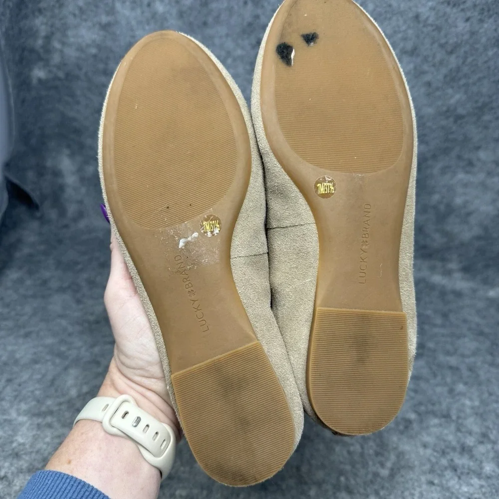 Lucky Brand used minimal